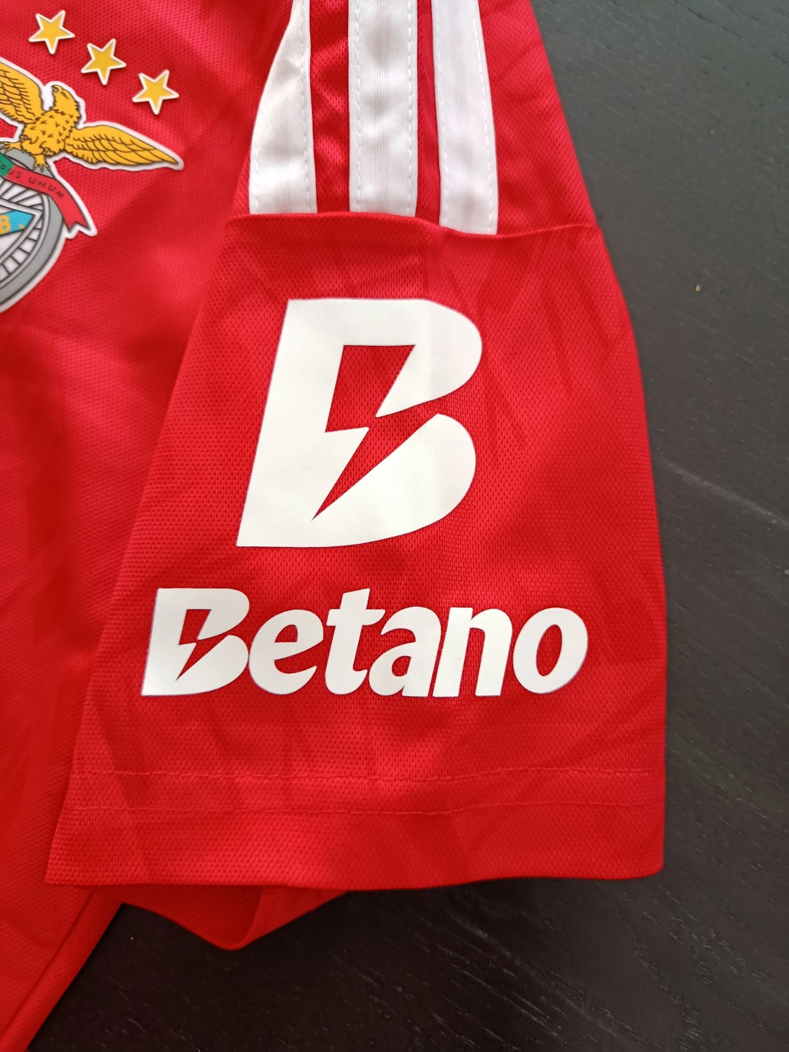 Camisola del Benfica, Temporada 26/27 – photo 4